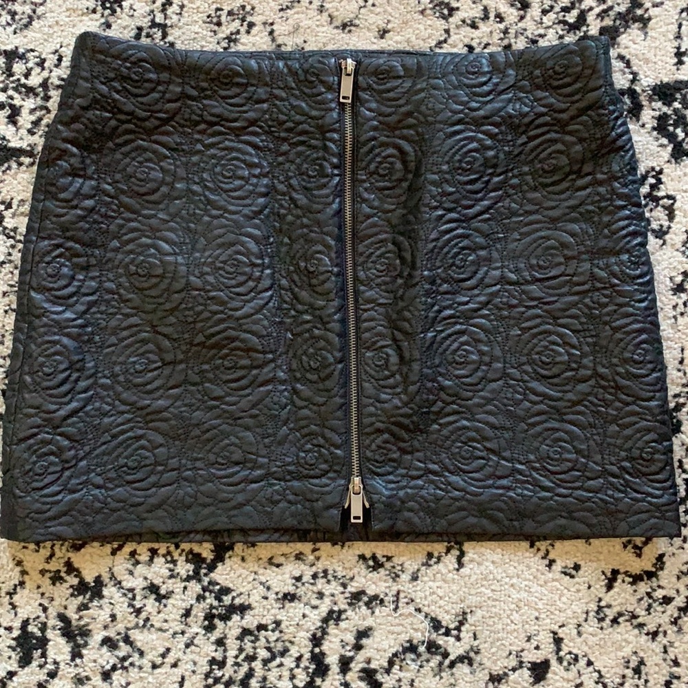 Zara Trafaluc mini skirt